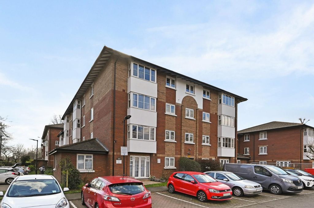 Property photo 1 of 9