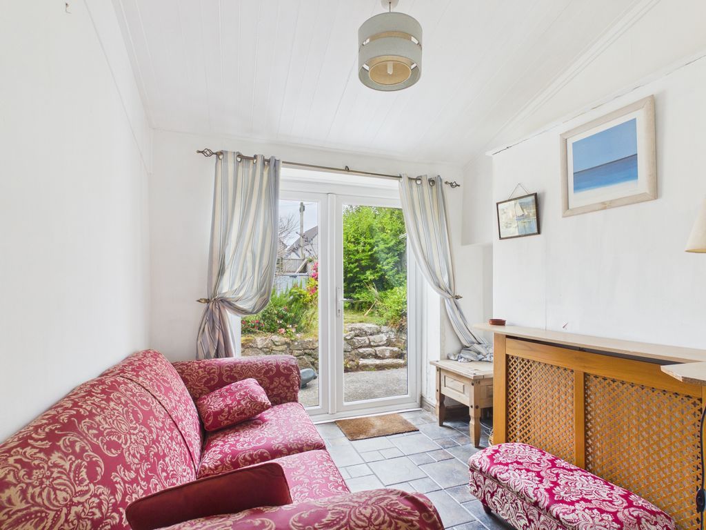 Property photo 3 of 12 Snug/Playroom