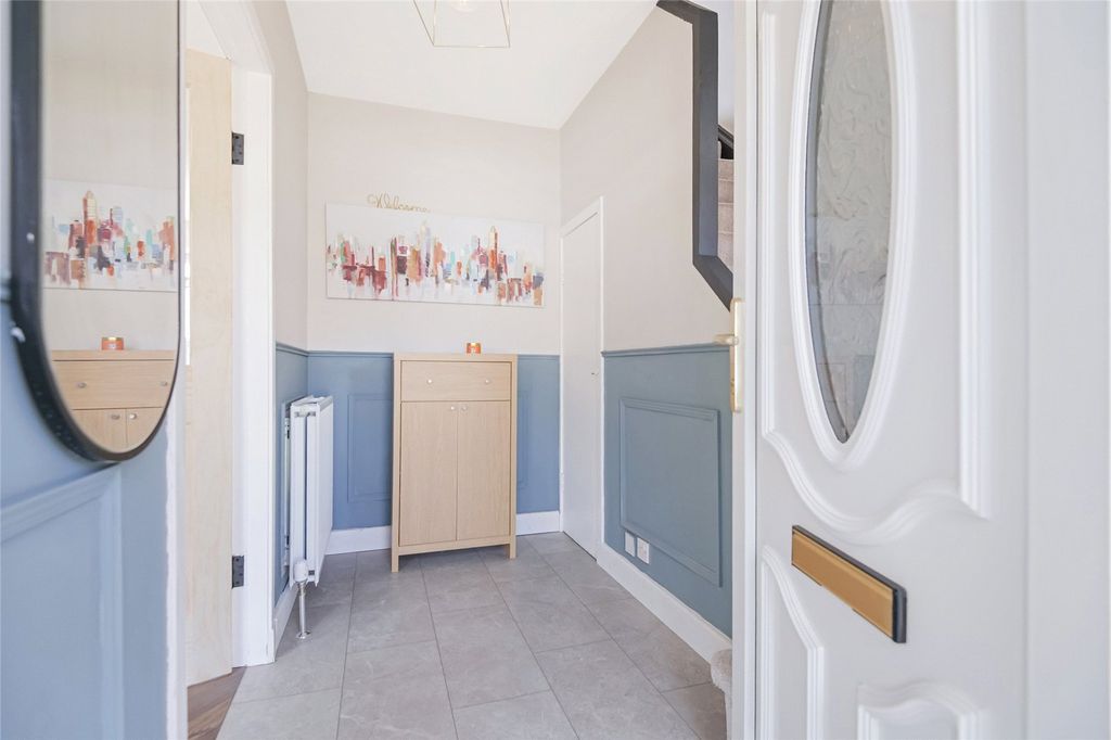 Property photo 2 of 15 Hall