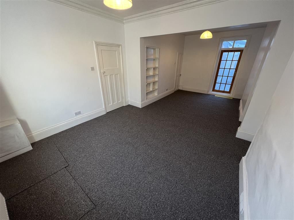 Property photo 3 of 12 Image