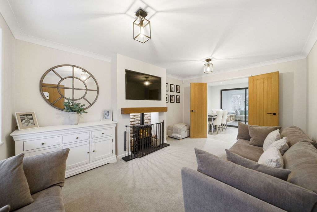 Property photo 2 of 50