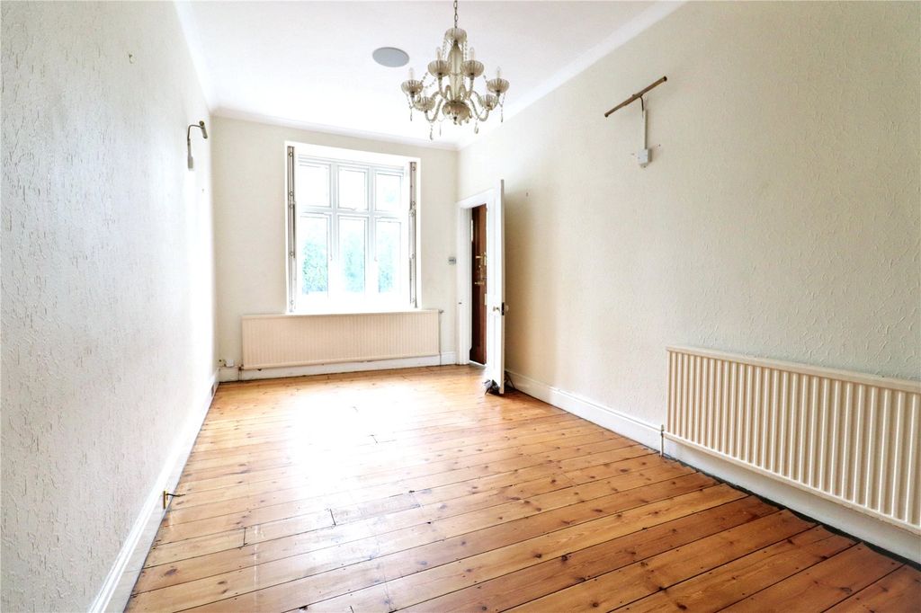 Property photo 2 of 15 Picture No. 23