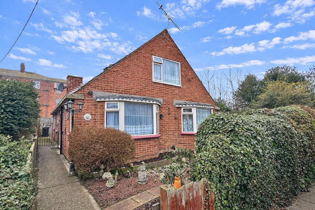 Property photo 1 of 18 Outsidekino.Jpg