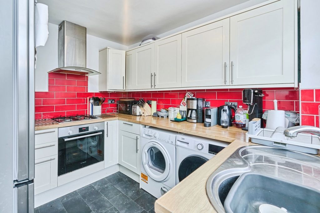 Property photo 3 of 20 Pbox-Img.Jpg