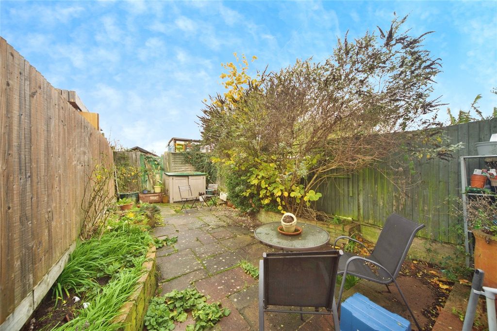 Property photo 2 of 15 Picture No. 01