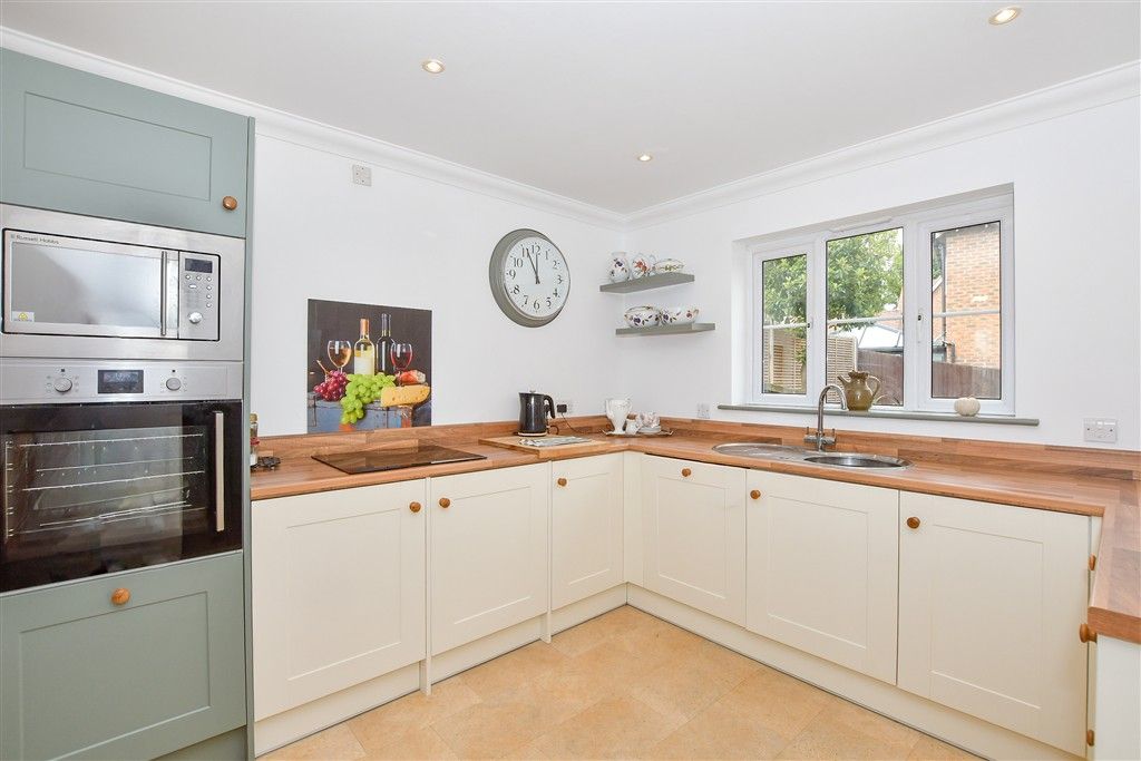 Property photo 3 of 11 Kitchen/ Diner