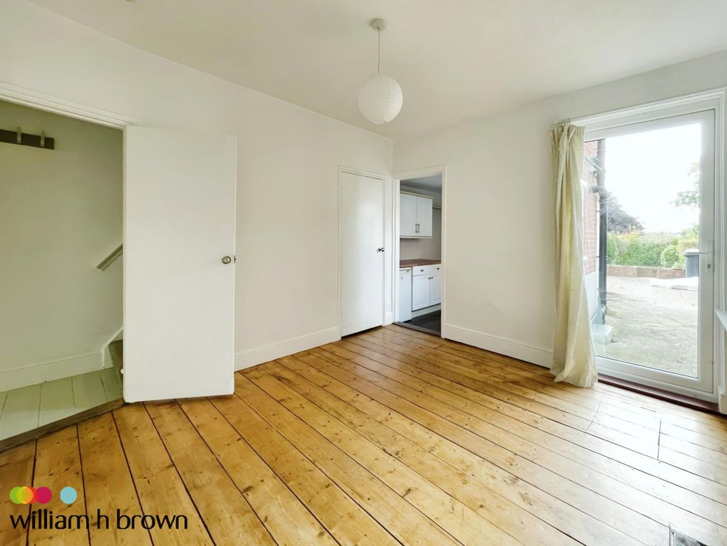 Property photo 3 of 12 Dining Room