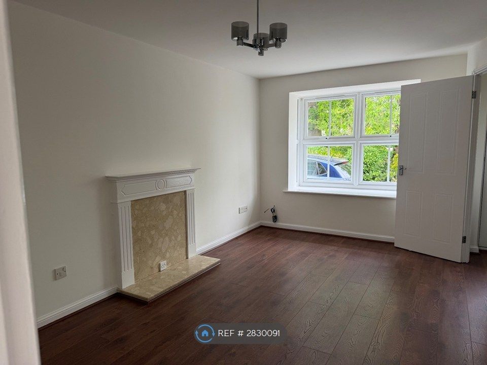 Property photo 3 of 27