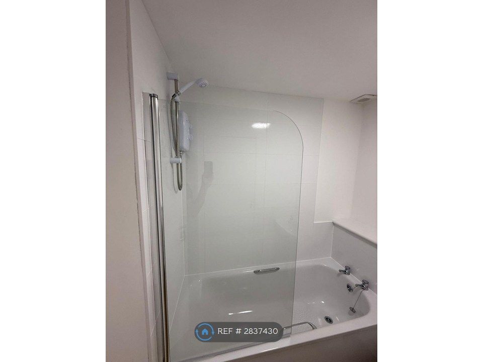 Property photo 3 of 6 Bathroom