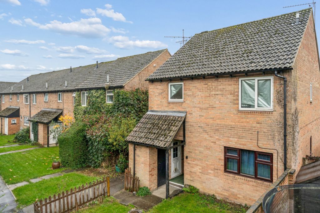 Property photo 1 of 12