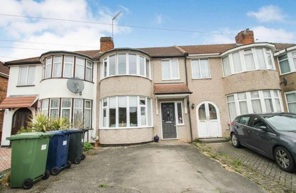 Property photo 1 of 17