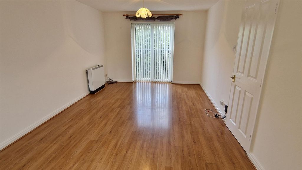 Property photo 2 of 8 20260304_084938.Jpg