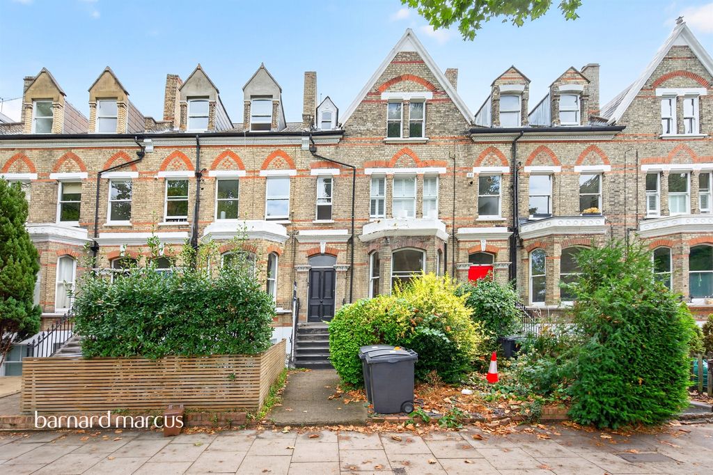 Property photo 1 of 10