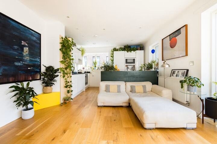 Property photo 2 of 22 01_Living Room P2.Jpg