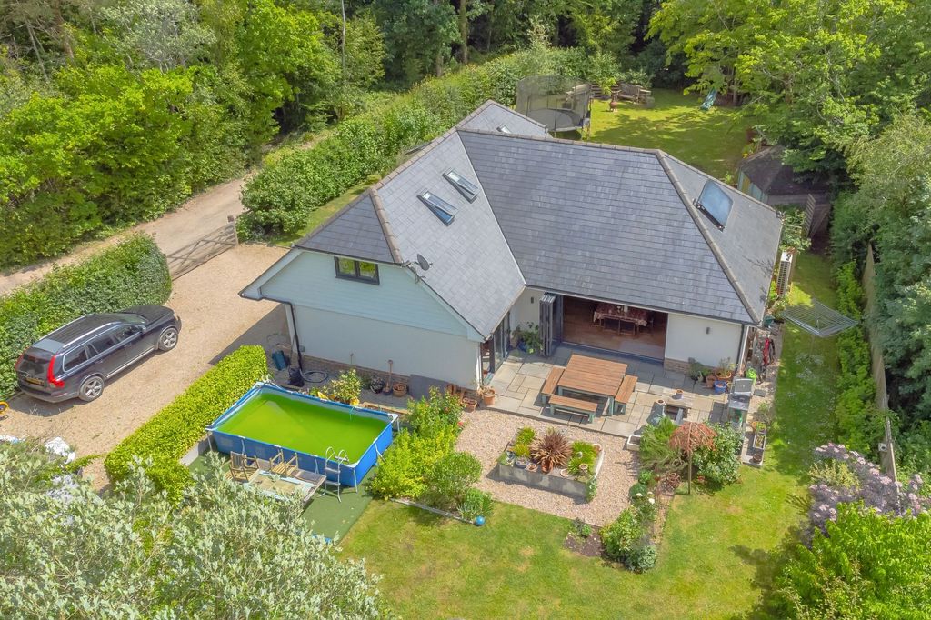 Property photo 1 of 23