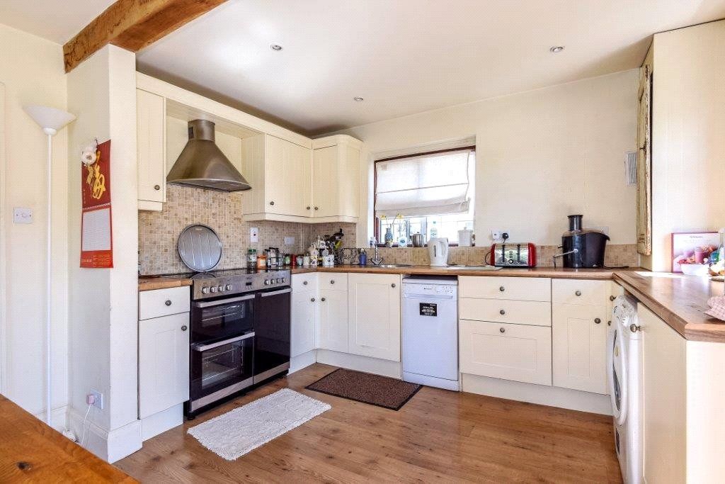 Property photo 3 of 7 Picture No. 12