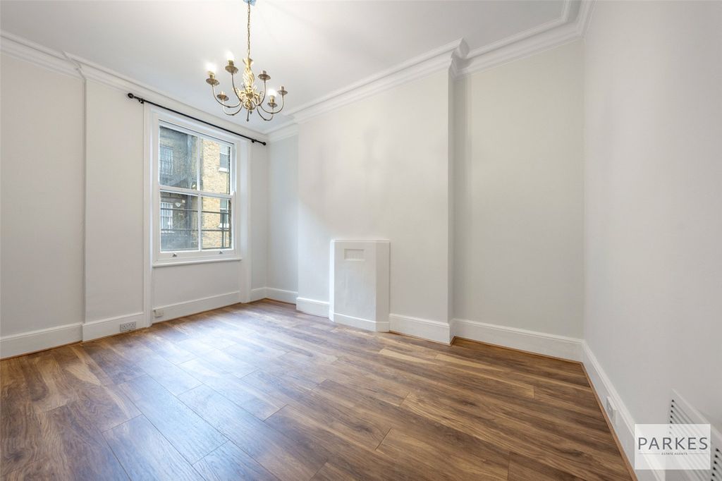 Property photo 2 of 10 Picture No. 18