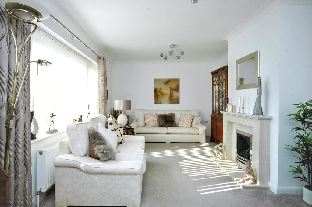 Property photo 3 of 13 Living Room