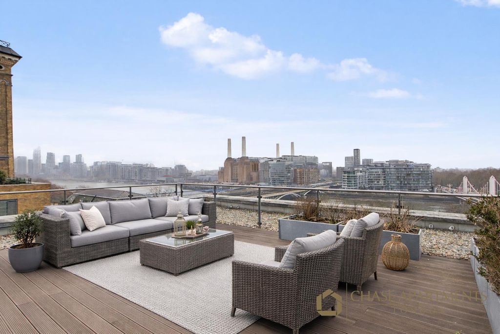 Property photo 3 of 13 Hirst Court Sw1W 8Qd-1-Virtual Staging-No Watermar