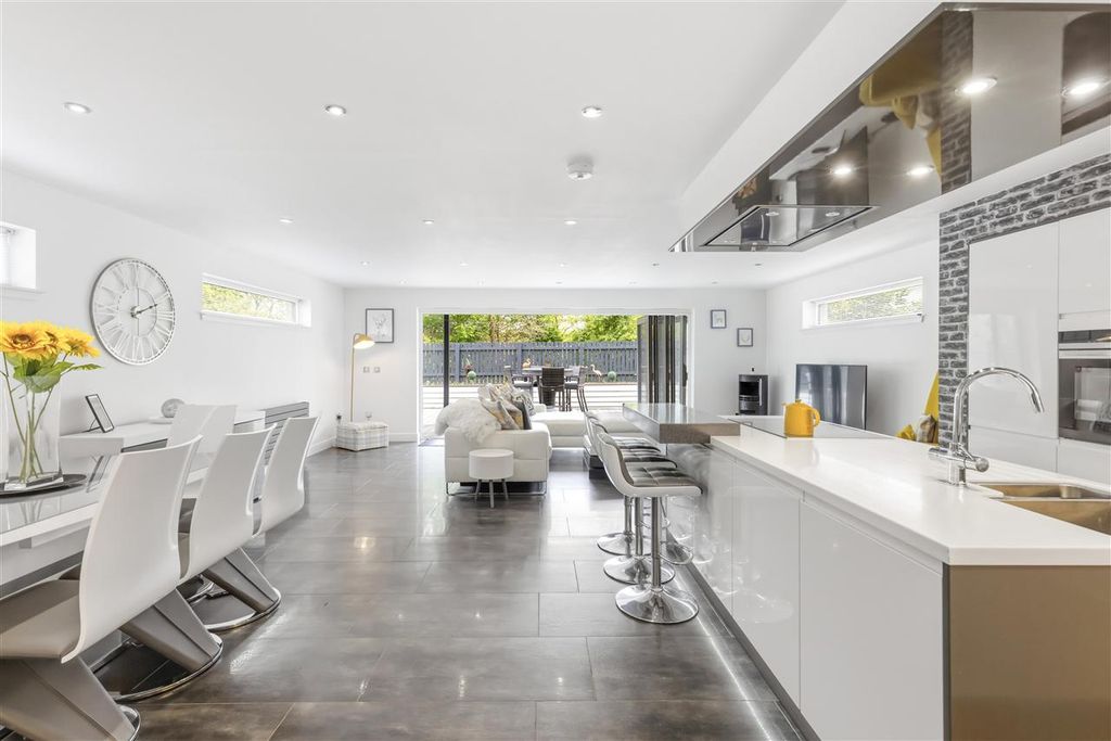Additional image 4 of 4 bed detached house for saleCalder Road, Bellsquarry, Livingston EH54