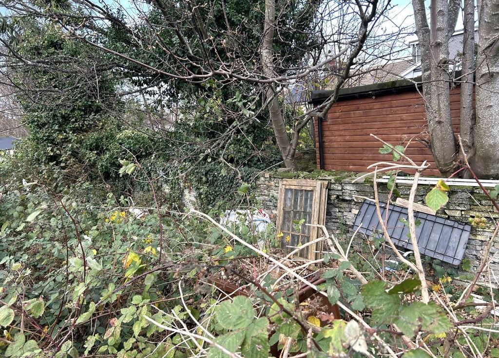 Property photo 3 of 3