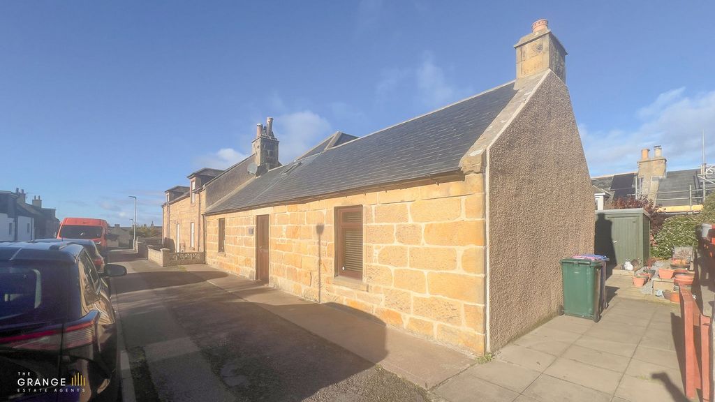 Property photo 2 of 34