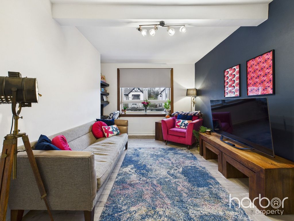 Property photo 2 of 12 4536043