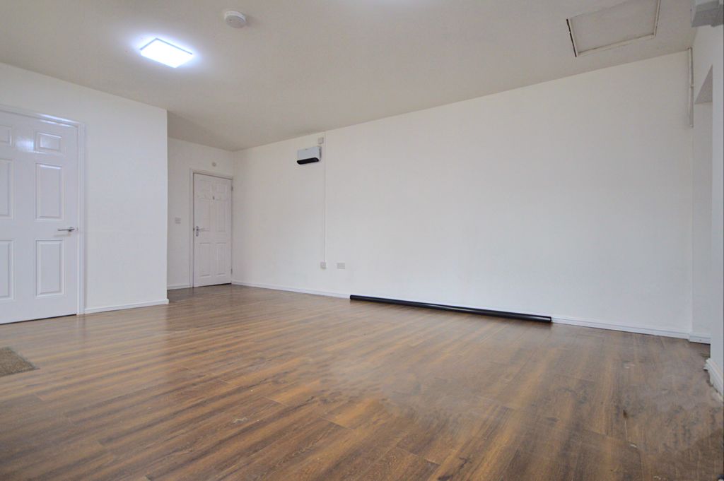 Property photo 3 of 5 Bedroom