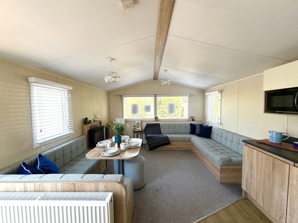 Property photo 1 of 8 Willerby Etchingham 2021 Car0054947 145621883.Jpeg