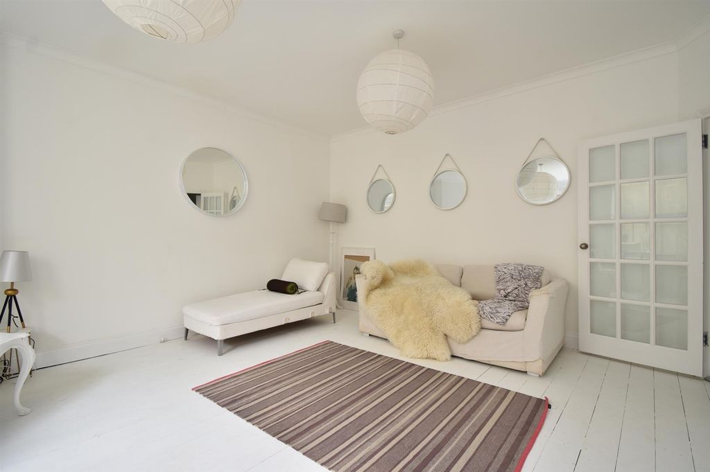 Property photo 2 of 15 Living Room