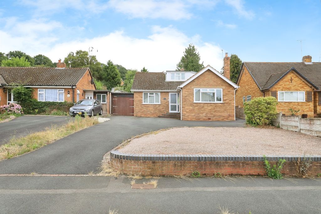 Property photo 1 of 17