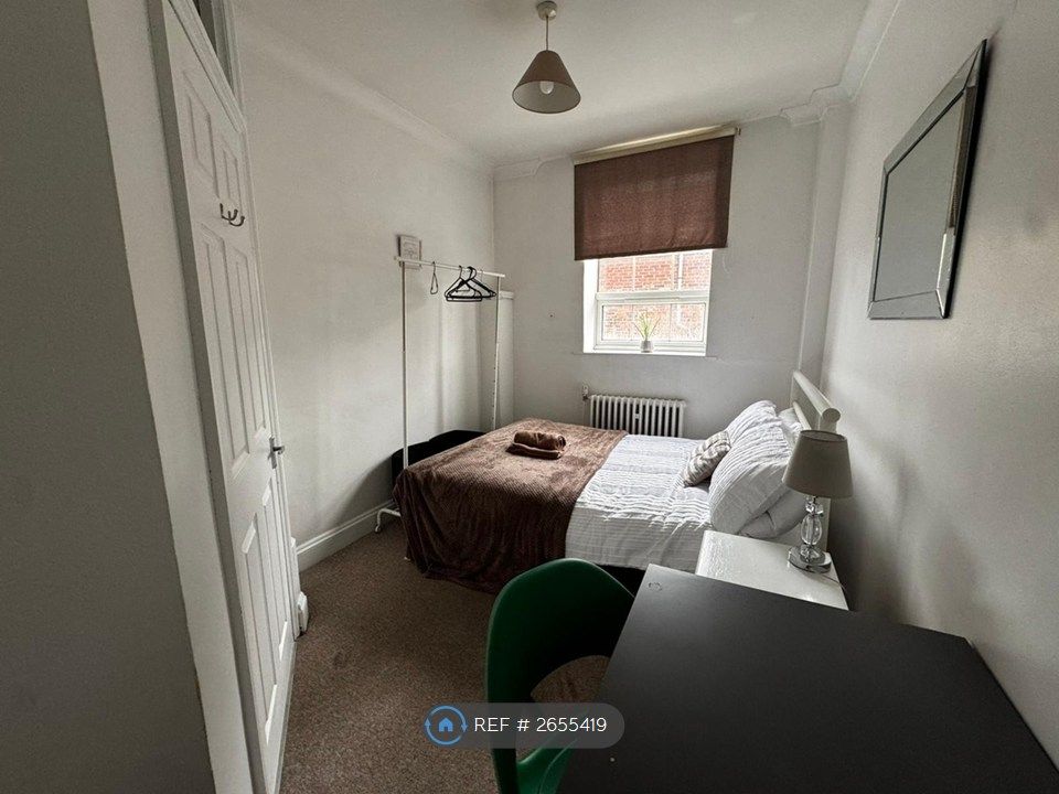 Property photo 3 of 6