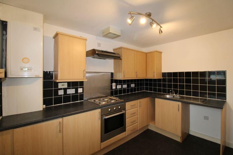 Property photo 3 of 8 Kitchen .Jpg