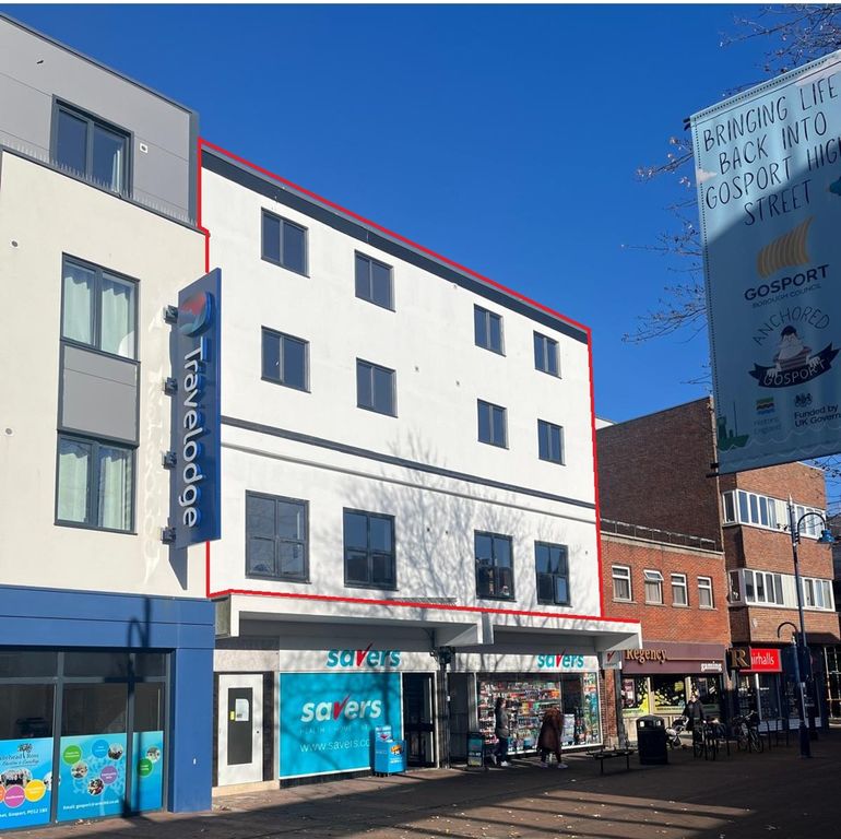 Property photo 1 of 15 Photo 5