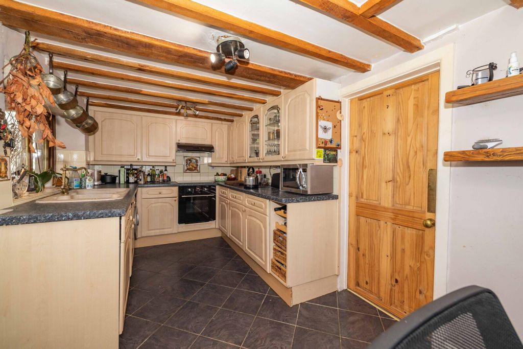 Property photo 3 of 17 Picture No. 35