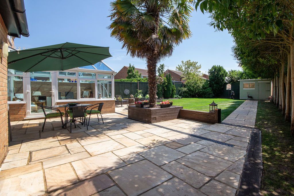 Property photo 2 of 24 Rear Garden