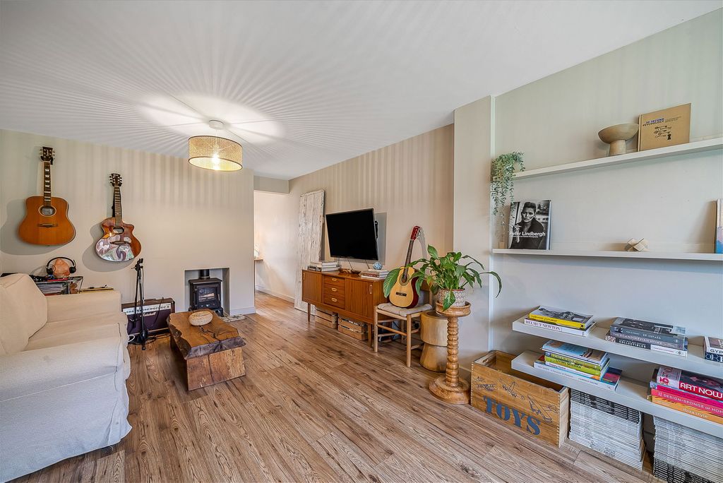 Property photo 3 of 29