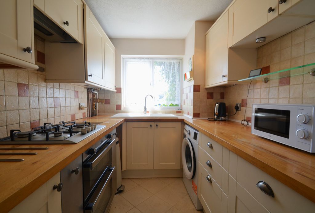 Property photo 3 of 8 Dsc_0418