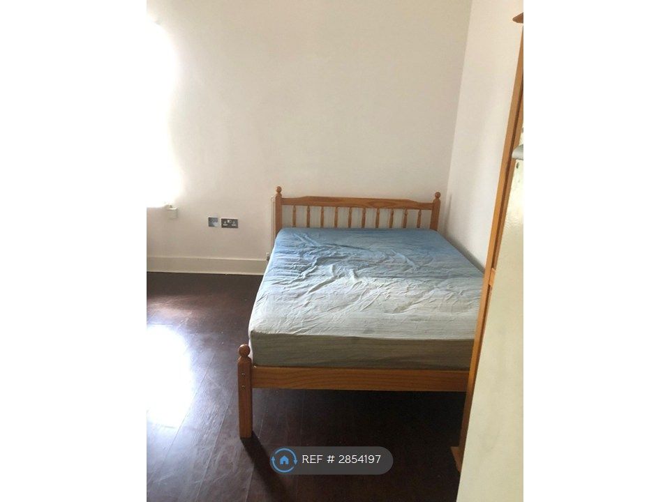 Property photo 3 of 4