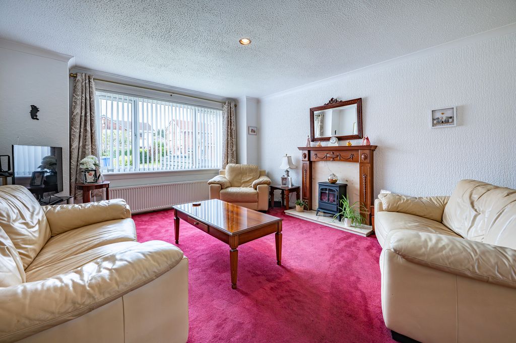 Property photo 3 of 46