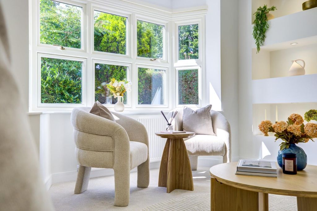 Property photo 3 of 36