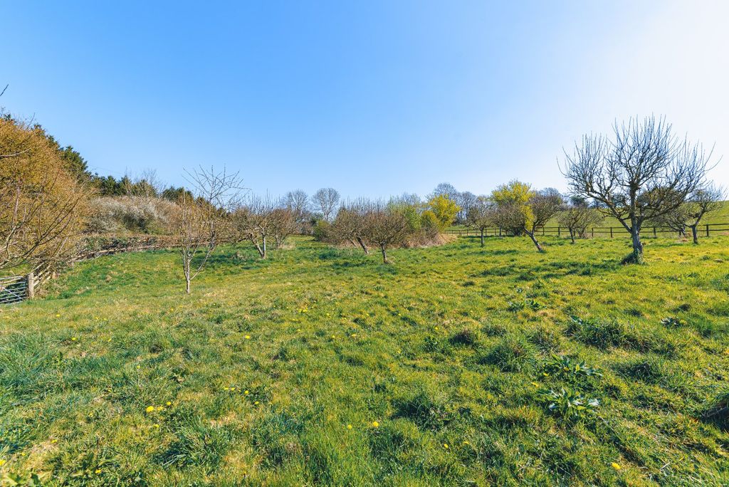 Property photo 2 of 7 Picture No. 02