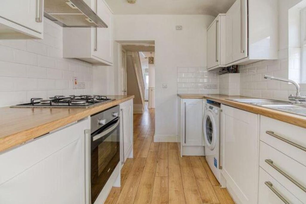 Property photo 3 of 20