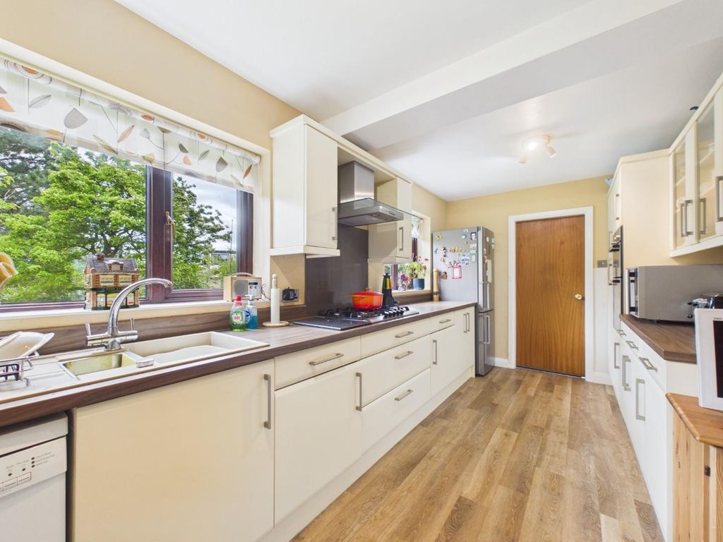 Additional image 9 of 5 bed property for saleDalesway, Eldwick, Bingley BD16