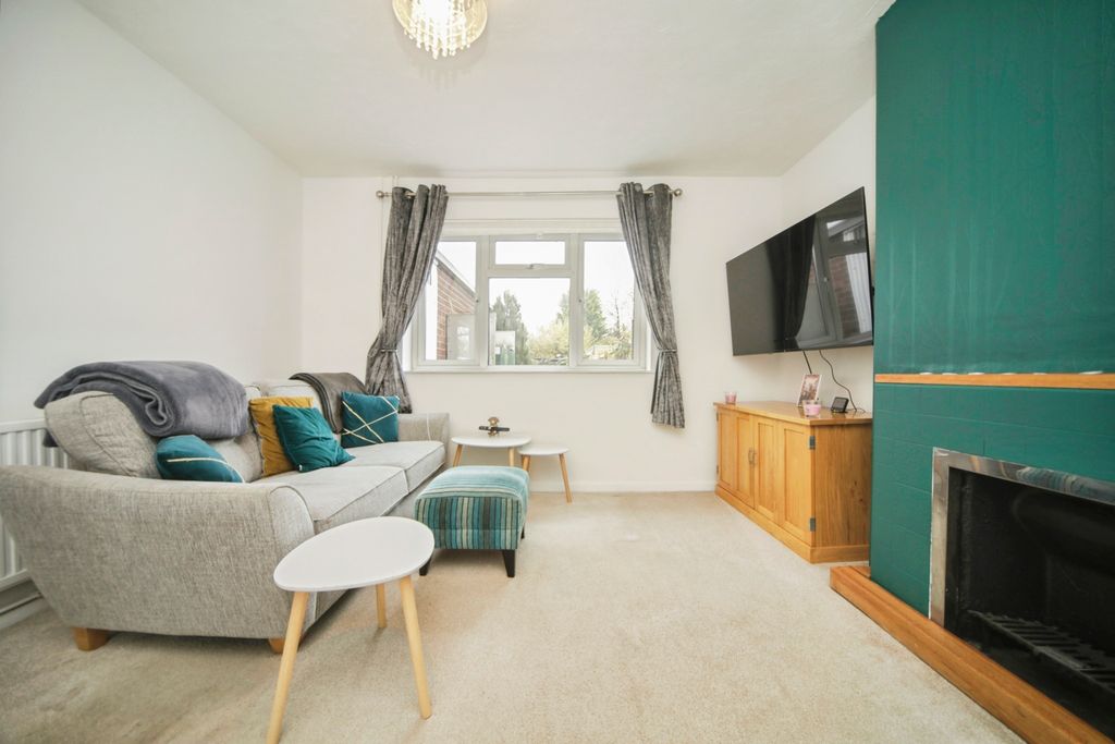 Property photo 3 of 20