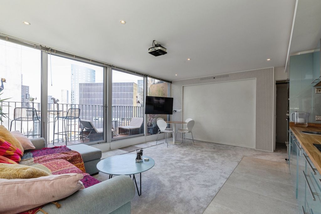Property photo 3 of 15 Cinema Room
