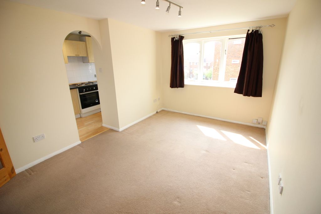 Property photo 2 of 5
