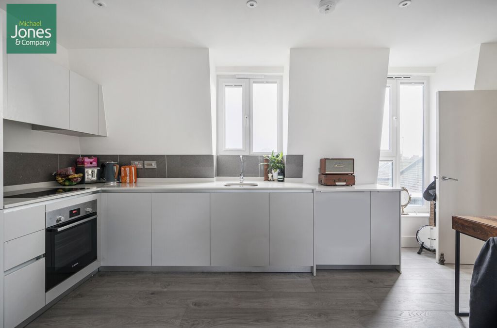 Property photo 3 of 13 Kitchen