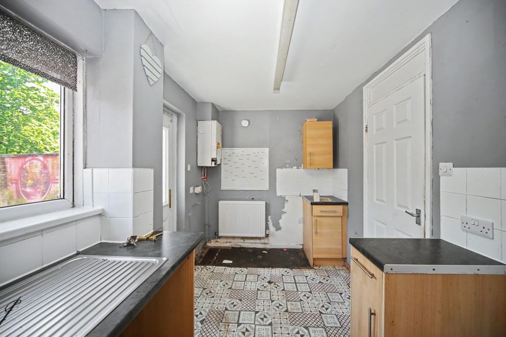 Property photo 3 of 10 Image 3