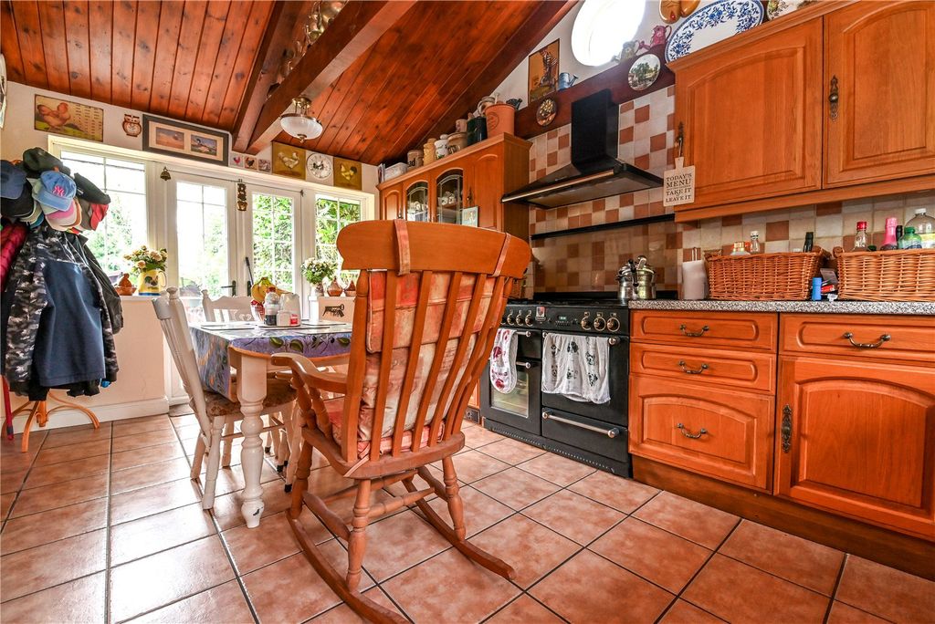 Property photo 3 of 34 Picture No. 04